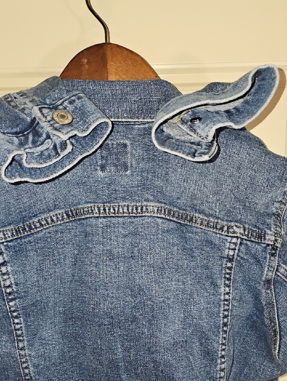 GAP Blue Denim Trucker Jacket - Picture 5 of 8